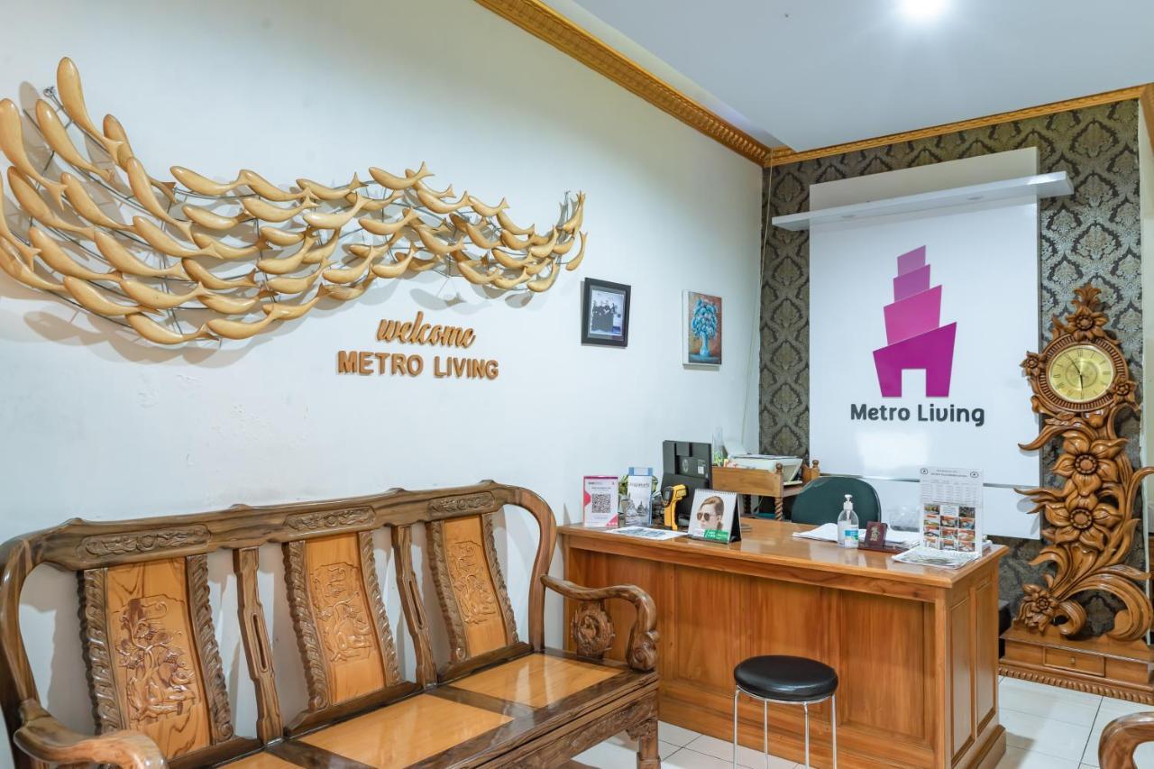 מלון יוגיאקרטה Metro Malioboro Living מראה חיצוני תמונה